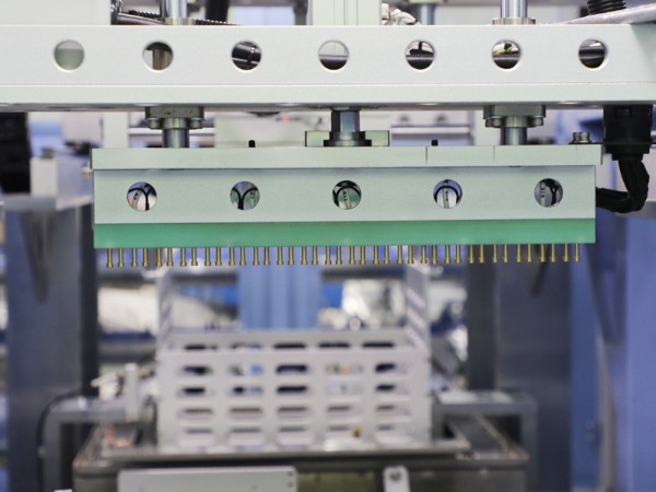 CR-726D NTC傳感器自動(dòng)耐高壓阻值測(cè)試一體機(jī) CR-726D NTC傳感器自動(dòng)耐高壓阻值測(cè)試一體機(jī)