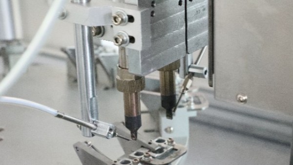 深圳全自動(dòng)激光焊錫機(jī)廠家直銷